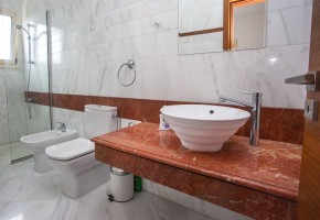 Detached Villa For Sale  in  Coral Bay