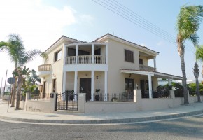 Detached Villa For Sale in Koloni, Paphos - SL19776