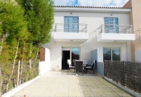 Town House For Sale  in  Universal