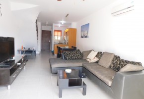 Town House For Sale  in  Universal