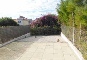 Town House For Sale  in  Universal