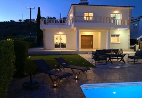 Detached Villa For Sale in Chloraka, Paphos - SL19717