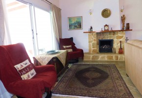 Bungalow For Sale  in  Peyia