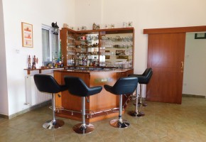 Bungalow For Sale  in  Peyia