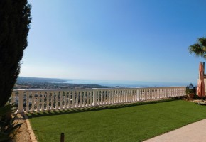 Bungalow For Sale  in  Peyia