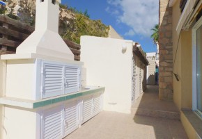 Bungalow For Sale  in  Peyia