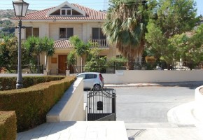 Detached Villa For Sale  in  Pyrgos