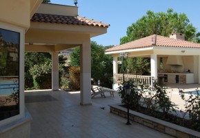Detached Villa For Sale  in  Pyrgos