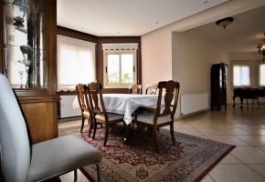 Detached Villa For Sale  in  Columbia