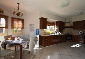 Detached Villa For Sale  in  Columbia