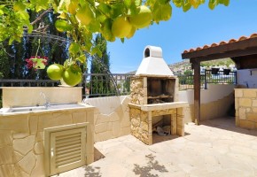 Detached Villa For Sale  in  Peyia