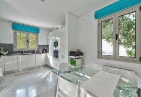 Detached Villa For Sale  in  Amathus