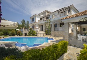Detached Villa For Sale  in  Argaka