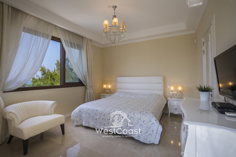 Detached Villa For Sale  in  Argaka