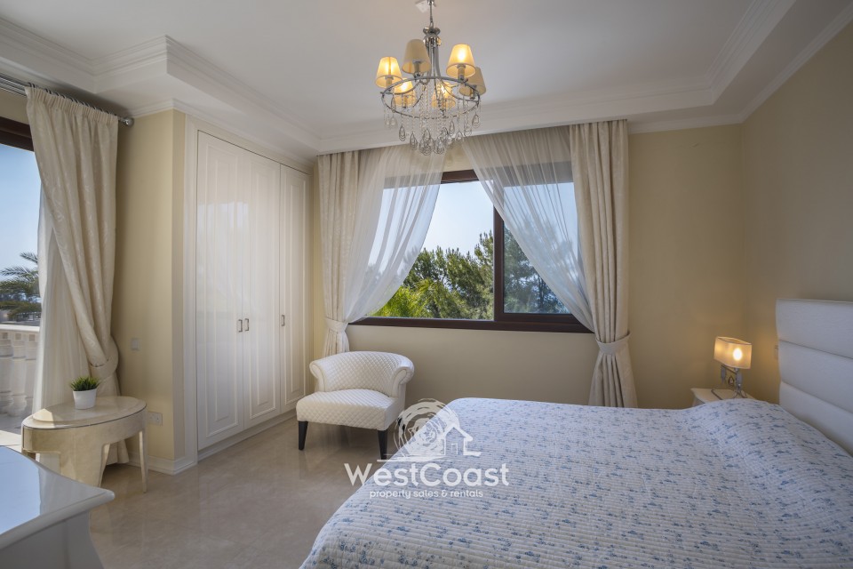 Detached Villa For Sale  in  Argaka