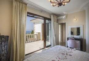 Detached Villa For Sale  in  Argaka