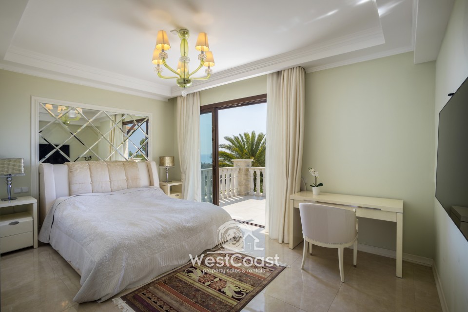 Detached Villa For Sale  in  Argaka