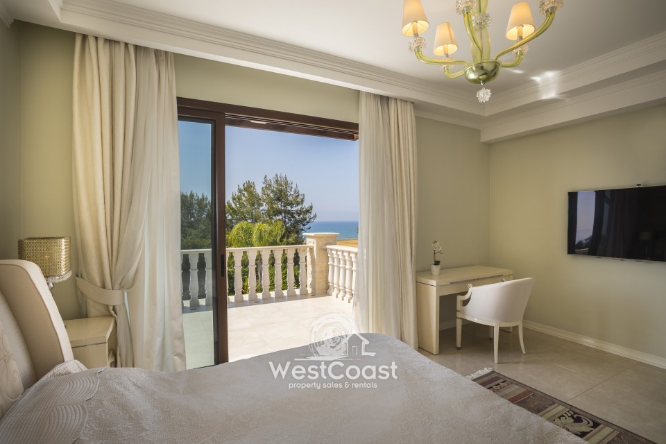 Detached Villa For Sale  in  Argaka