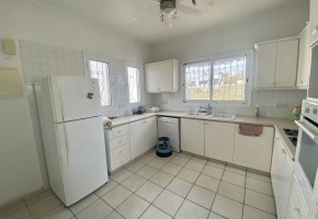 Detached Villa For Sale  in  Chloraka