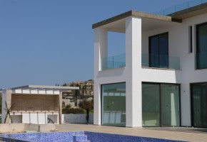 Detached Villa For Sale  in  Peyia