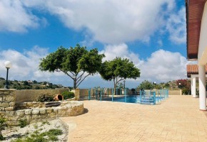 Bungalow For Sale  in  Armou