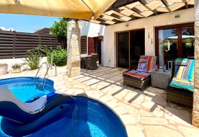 Town House For Sale  in  Aphrodite Hills