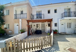Town House For Sale  in  Marathounda