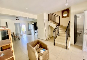 Town House For Sale  in  Marathounda