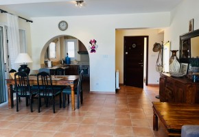 Detached Villa For Sale  in  Peyia