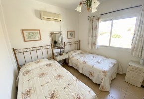 Apartment For Sale  in  Tombs of the Kings