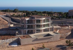 Detached Villa For Sale in Sea Caves - St.George, Paphos - S