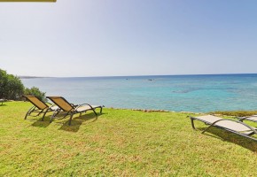 Detached Villa For Sale  in  Acheleia