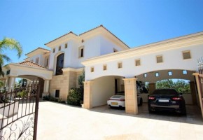 Detached Villa For Sale  in  Sea Caves - St.George