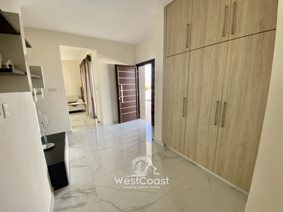 Detached Villa For Sale  in  Anarita