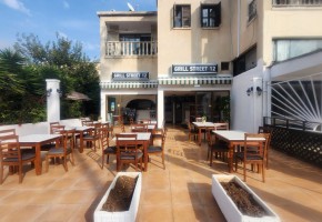 Shop For Rent  in  Kato Paphos