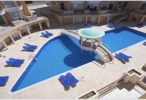 Town House For Sale  in  Universal