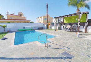 Detached Villa For Sale  in  Peyia