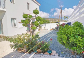 Detached Villa For Sale  in  Peyia