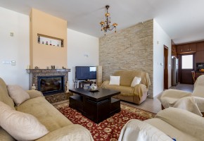Detached Villa For Sale  in  Thrinia