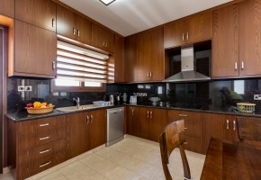 Detached Villa For Sale  in  Thrinia