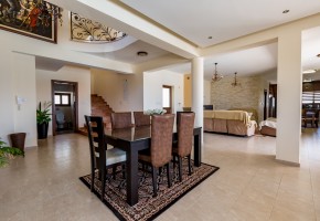 Detached Villa For Sale  in  Thrinia