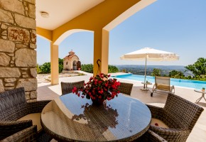 Detached Villa For Sale  in  Thrinia