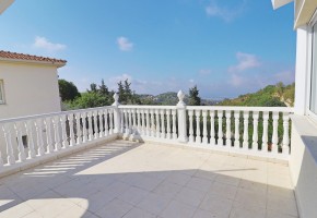 Detached Villa For Sale  in  Tsada