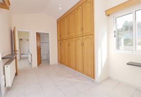 Detached Villa For Sale  in  Tsada