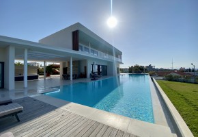 Detached Villa For Sale  in  Sea Caves - St.George