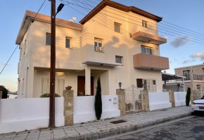 Detached Villa For Sale  in  Emba