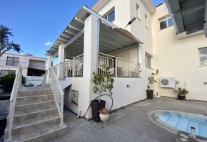 Detached Villa For Sale  in  Emba