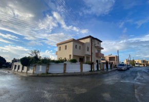 Detached Villa For Sale  in  Emba