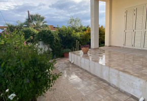 Detached Villa For Sale  in  Emba