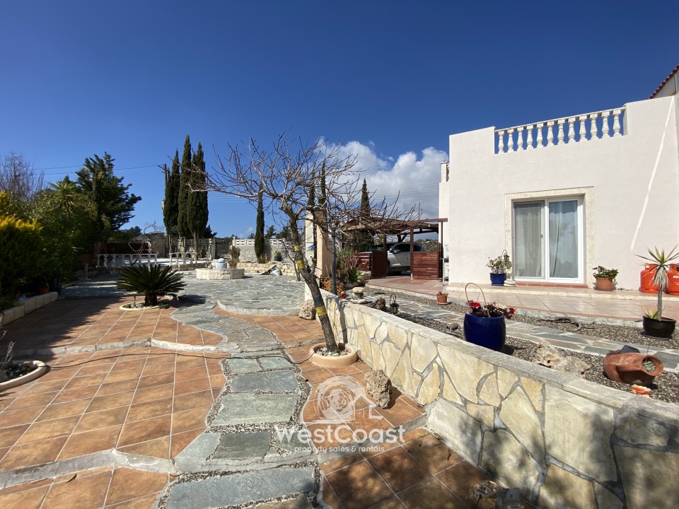 Detached Villa For Sale in Tsada, Paphos SL22635